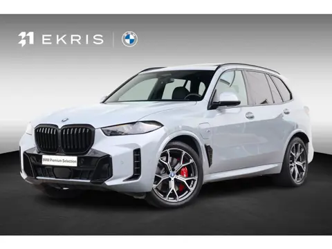 BMW X5 xDrive50e / Sportpakket Pro / Skylounge / Comfort Stoelen / Drving Assistant Professional / M