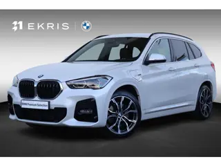 BMW X1 xDrive25e | M-Sport Pakket | Trekhaak | Stoelverwarming Voor | Achteruitrijcamera |