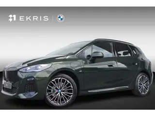 BMW 2 Serie Active Tourer 225e xDrive | M Sportpakket / Trekhaak / Driving Assistant Professional / 