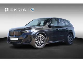 BMW iX1 xDrive30 67 kWh | M-Sport Pakket | PDC | Achteruitrijcamera | Adaptieve Led | Comfort Access
