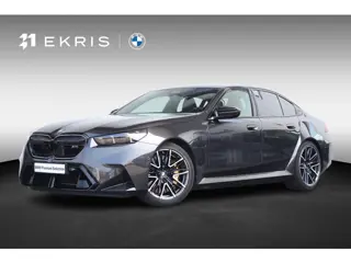 BMW 5-serie M5 | Carbon Keramische Remmen | Pano Dak | Trekhaak | Leder Merino Schwarz | Bowers & Wi