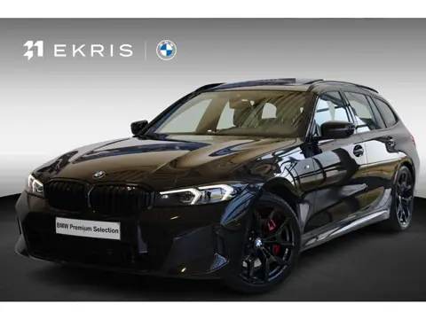 BMW 3 Serie Touring 318i M Sport Pro | Panoramadak | Trekhaak | Rondom Zicht Camera | Head - Up Disp