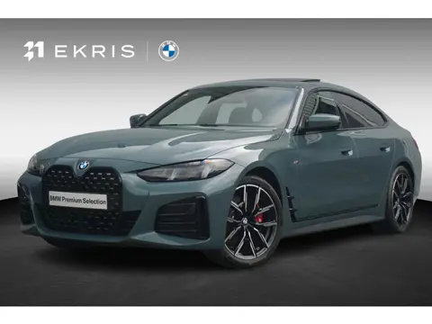 BMW 4 Serie Gran Coupe 420i | M Sportpakket Pro | Glazen schuif-/kanteldak | Stuur- en stoelverwarmi