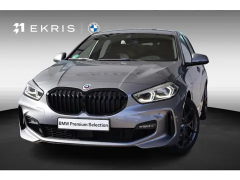 BMW 1 Serie 120i Executive | M Sport | Driving Assistant | HiFi | elektrisch verstelbare stoel(en) m
