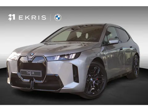 BMW iX xDrive45 M Sportpakket Pro | Innovation Pack | Panoramadak Sky Lounge | Harman Kardon
