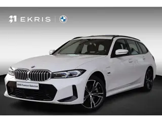 BMW 3 Serie Touring 330e xDrive | M Sportpakket | Panorama Dak | Elektr. Trekhaak