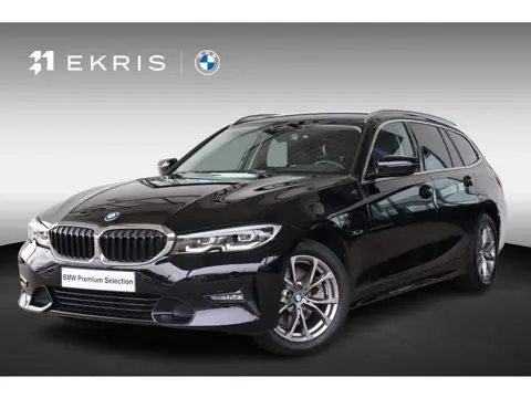 BMW 3 Serie Touring 320e | Comfort Access | Sportstoelen | Stoelverwarming | Trekhaak | Lentevoordee
