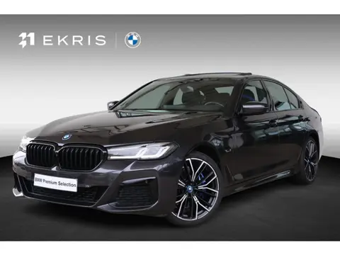 BMW 5 Serie 530e | M Sportpakket | Panorama Dak | Comfortstoelen