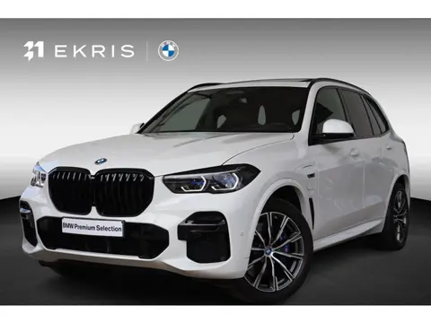 BMW X5 xDrive45e High Executive | M Sportpakket | Panorama Dak | Driving Assistant Plus | Lentevoord