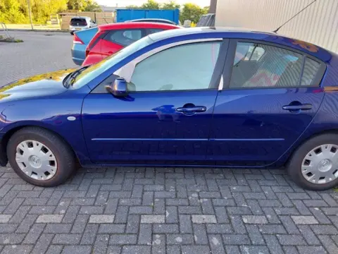 Te koop Mazda 3.