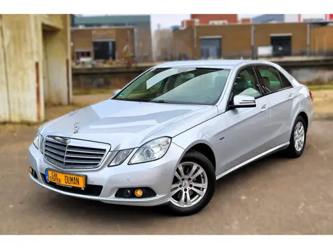 Mercedes-Benz E-klasse 250 CGI Clima Stoelverwarming Youngtimer Cruise 87DKM
