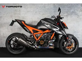 KTM 1290 Superduke RR Full Akrapovic - Tech- en trackpack