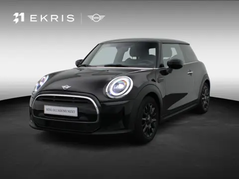 MINI 3-deurs One Business Edition + Classic + Connected Navigation Pakket + Sportstoelen + LED + 16'