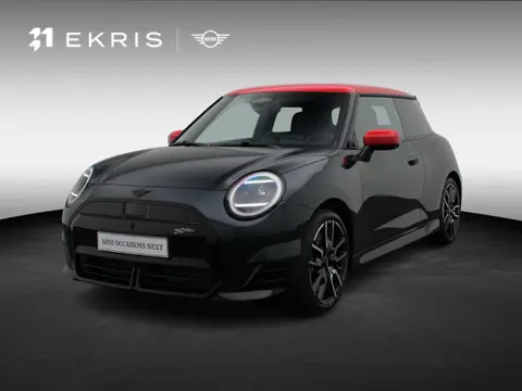 MINI 3-deurs Cooper SE John Cooper Works uitvoering + Pakket XL + Stuurwielrand verwarmd + Panoramad