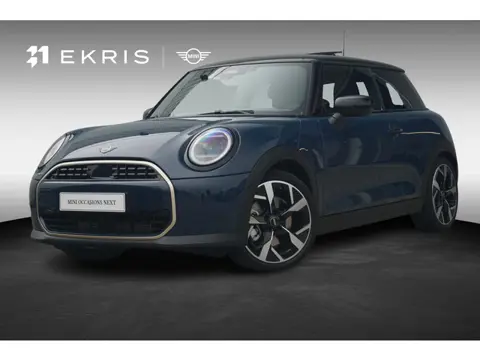 MINI 3-Deurs Cooper C / Favoured Uitvoering / Pakket M / 18'' LM Velgen | Lentevoordeel