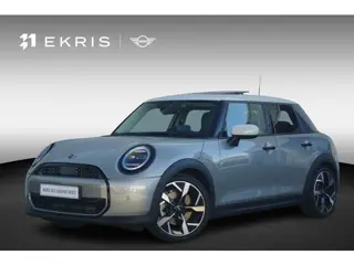 MINI 5-deurs Cooper C | Classic Uitvoering | Pakket M | Head-Up Display | Panoramadak | Driving Assi