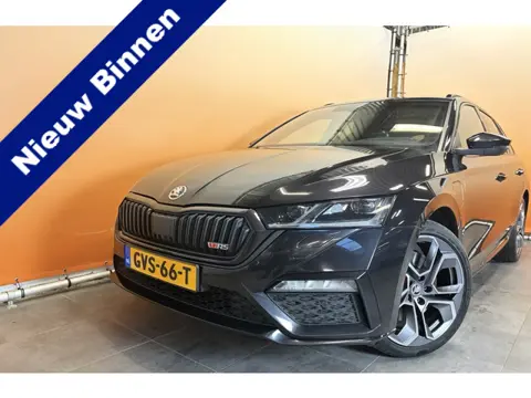 Škoda Octavia Combi 1.4 TSI RS iV PHEV Business panodak | stoelverw | navigatie |