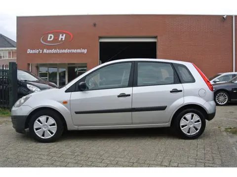 Ford Fiesta 1.3-8V Cool & Sound airco apk 31-12-2026 inruil mogelijk nap