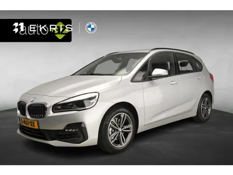BMW 2 Serie Active Tourer 218i Automaat Sportline / Trekhaak / PDC / Climate / Cruise / LED / Head-u