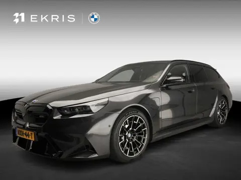 BMW M5 Touring LED | Leder | HUD | Active cruise | Panoramadak | M Drive professional | DAB | Bowers