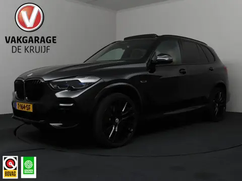 BMW X5 xDrive45e High Executive | Panoramadak Sky Lounge | ACC | Lazer LED | Trekhaak | Luchtvering!