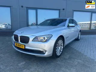 BMW 7-serie 750i High Executive // Adaptieve Cruise. C // Schuif.k dak // Comfort zetels