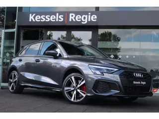 Audi A3 Sportback 45 TFSI e S-line Competition | ACC | Keyless | Stoelverwarming | Sensoren | CarPla