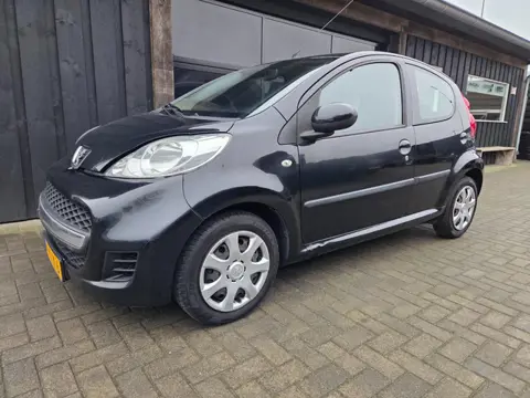 Peugeot 107 1.0-12V Sublime *NIEUWE APK*