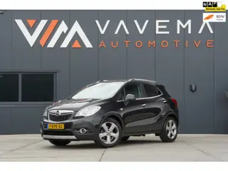 Opel Mokka 1.6 Cosmo 2013 Stoelverwarming SUV Cruise control Camera Bluetooth telefoon Navigatie