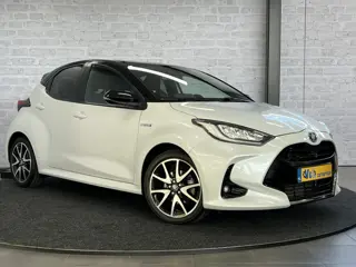 Toyota Yaris 1.5 Hybrid Executive HUD ACC Keyless