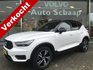Volvo XC40 1.5 T3 R-Design Automaat | Rijklaar incl 12 mnd Bovag | Panoramadak On-Call Camera Donker