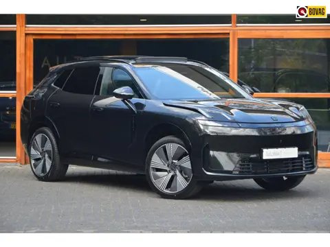 Lynk & Co 08 More | 200km elektrisch rijbereik | Massage | Panoramadak | 360° Camera | Apple CarPlay