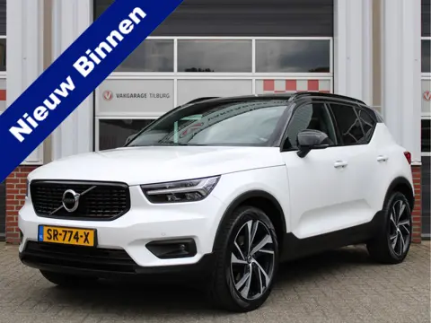 Volvo XC40 2.0 T4 190PK R-Design Automaat /NAVI/Panoramadak/Trekhaak/Cruise control/PDC/20'LM/Leder/