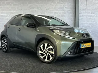 Toyota Aygo X 1.0 VVT-i MT Pulse Carplay Stoelverwarming ACC Keyless Bi-Tone