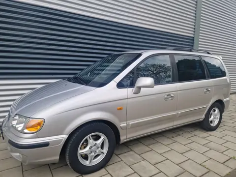 Hyundai Trajet 2.0i-16V Silver Edition 7 persoons , climatronic, trekhaak complete onderhoudshistori