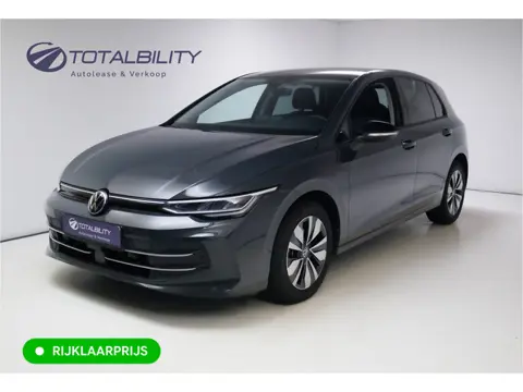 Volkswagen Golf 1.5 eTSI GOAL edition All-season | Navigatie | PDC V+A | Stoel- stuurverwarming Priv