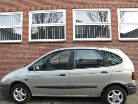 Alle onderdelen Renault Scénic Sloopauto inkoop Den haag