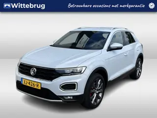 Volkswagen T-Roc 1.5 TSI Sport / 150 PK/ ADAPTIVE CRUISE/ PARKEER SENSOREN V+A/ APP-CONNECT/ KEYLESS