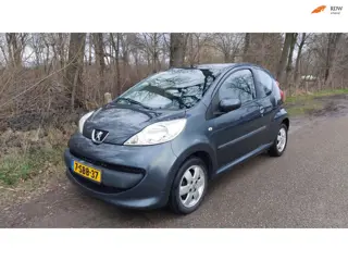 Peugeot 107 1.0-12V XS AUTOMAAT