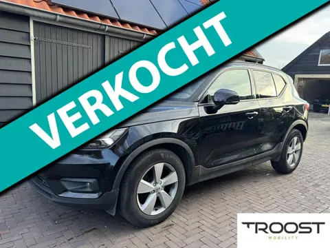 Volvo XC40 2.0 D3 150 PK| Momentum | El Trekhaak | Stoelverwarming | Navi | Spotify