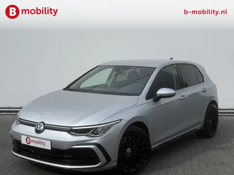 Volkswagen Golf 1.5 TSI Highline Trekhaak Achteruitrijcamera | Stoel/Stuurverwarming | Navigatie | D