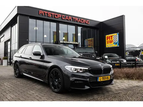 BMW 5-serie Touring 530i M-Sport, 252 PK, ACC, Sfeerverlichting, Shadowline