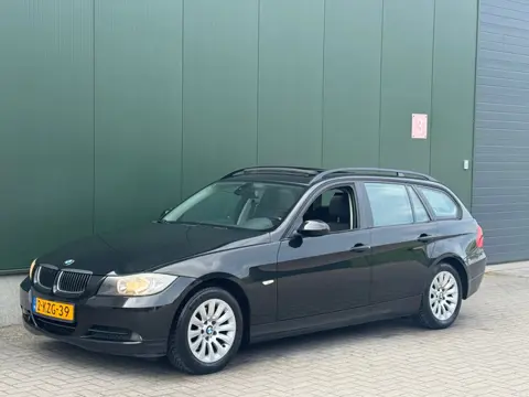 BMW 3-serie Touring 320i Dynamic Executive
