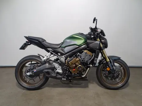 Honda CB 650 R E-CLUTCH (bj 2025)