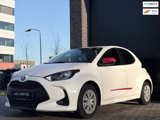 Toyota Yaris 1.5 VVT-i Dynamic | Slechts 9.050 km | Bouwjaar 2021 | Cruise control | Navigatie | Cam