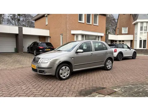 Škoda Fabia 1.4-16V Spirit+ 61829 km I AIRCO I Cruise ctrl I Afst bed I Onde