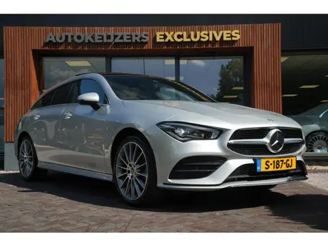 Mercedes-Benz CLA-klasse Shooting Brake 250 e Premium Plus AMG Panoramadak Widescreen Camera LED