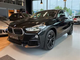 BMW X2 sDrive18i High Exe. aut. Pano HUD stoelverw.