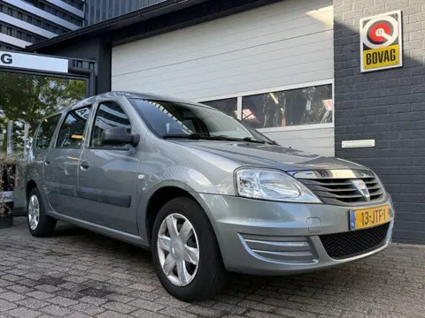 Dacia Logan MCV 1.6 Ambiance (bj 2009)