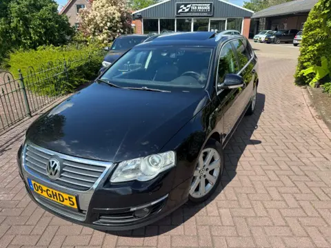 VOLKSWAGEN PASSAT 2.0 TDI 140 PK Highline*Cruise*Trekhaak*Schuifdak